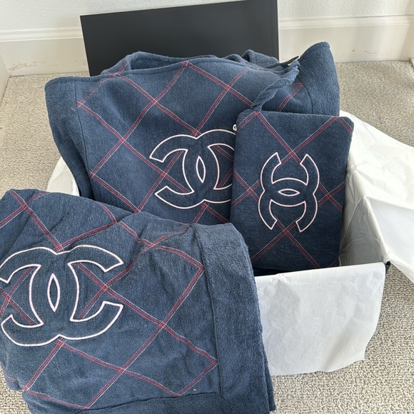 Chanel coco beach bag - Picture 1 of 5